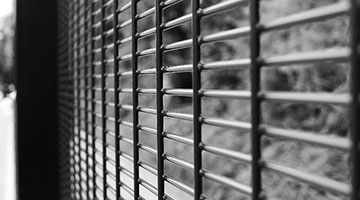358 mesh fence detail