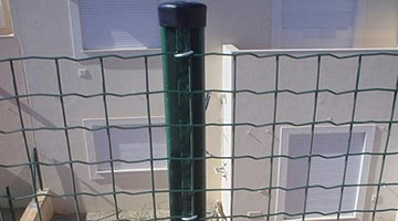 euro fence green color