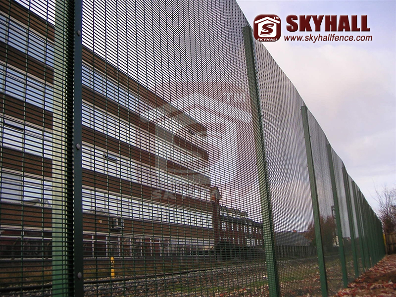 welded 358 mesh security fencing