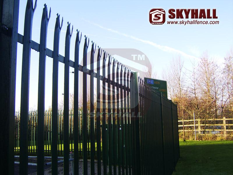 metal security fencing